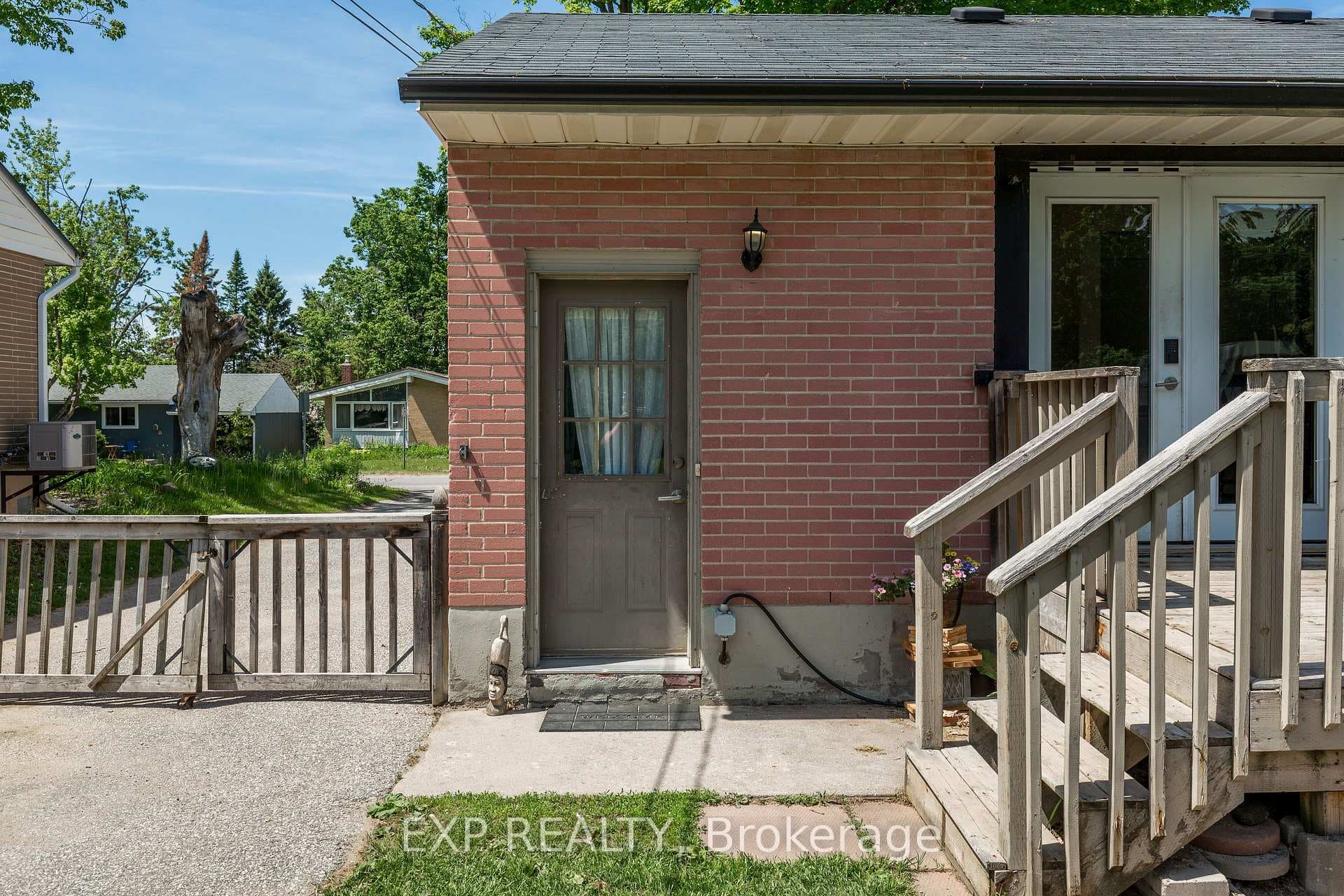 Separate Entrance to Lower Unit