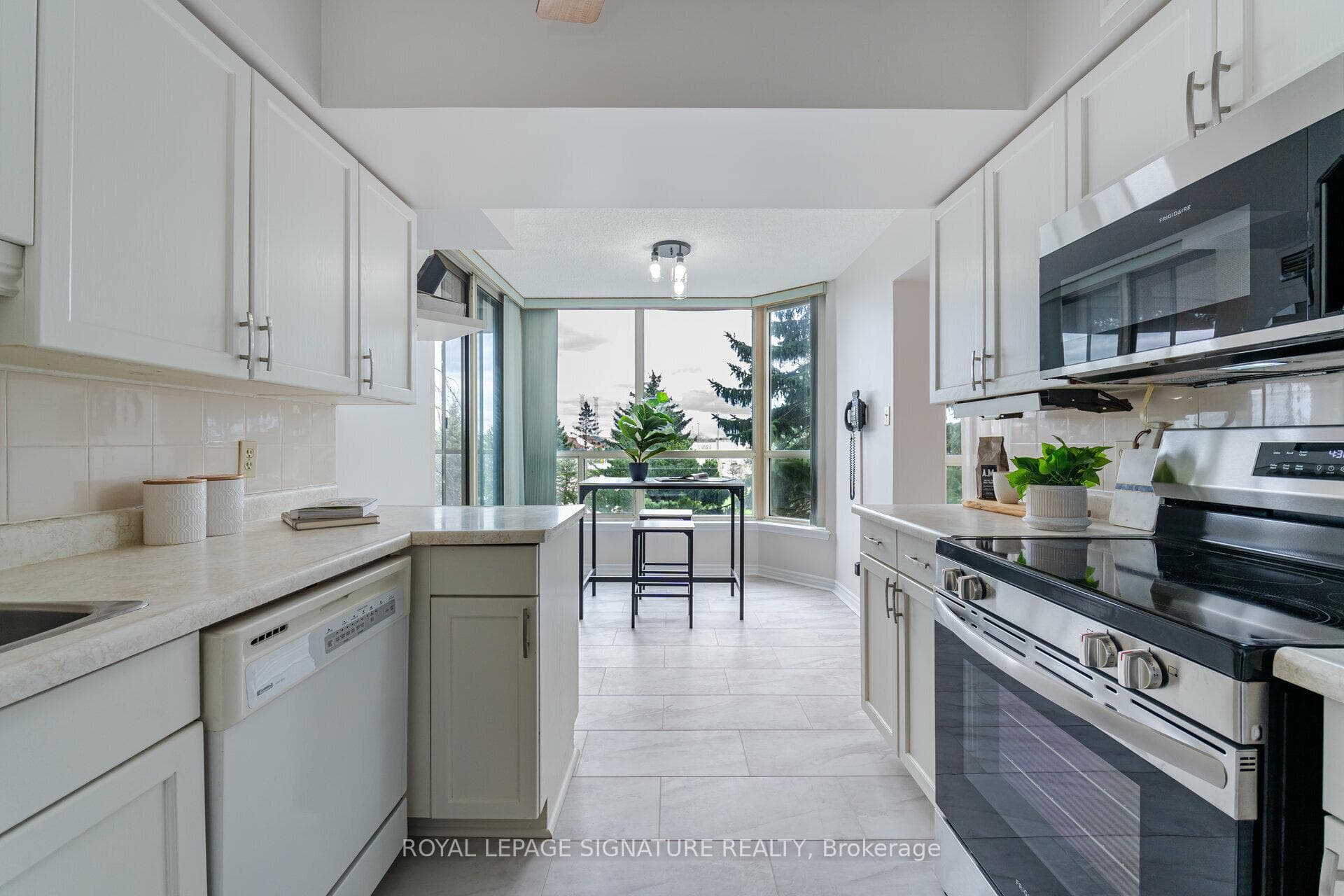 1880 Valley Farm Road Unit 320 photo 17