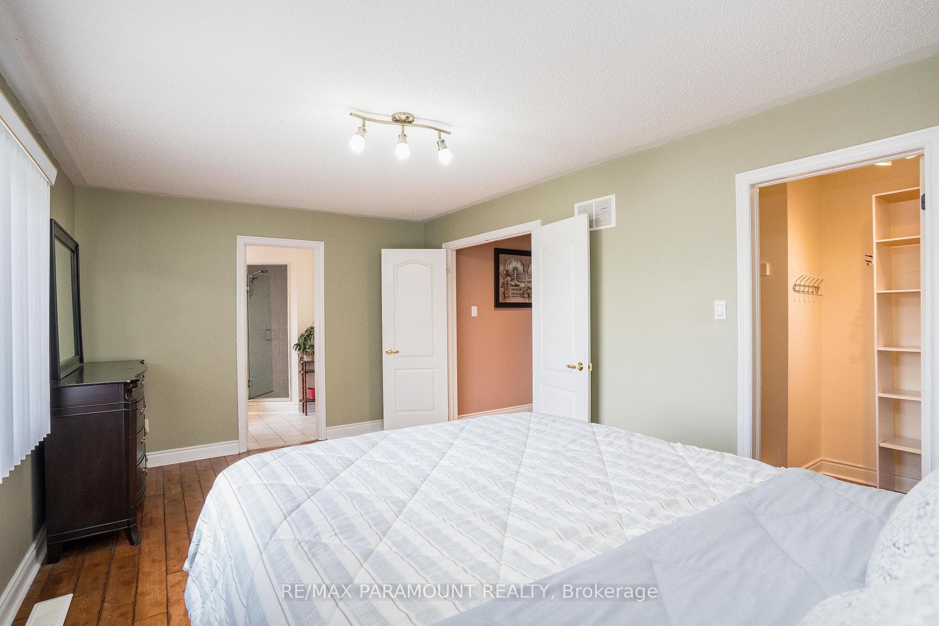 19 River Rock Crescent photo 27