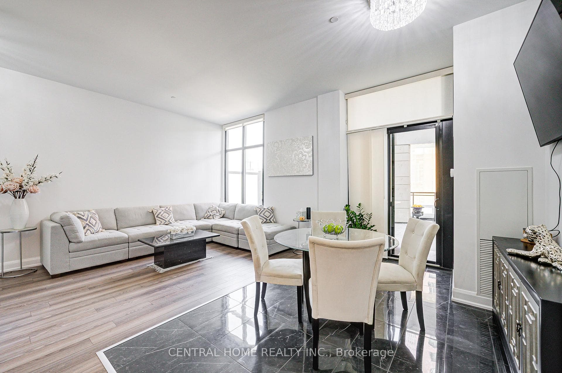 2910 Highway 7 Road Unit 210 photo 10