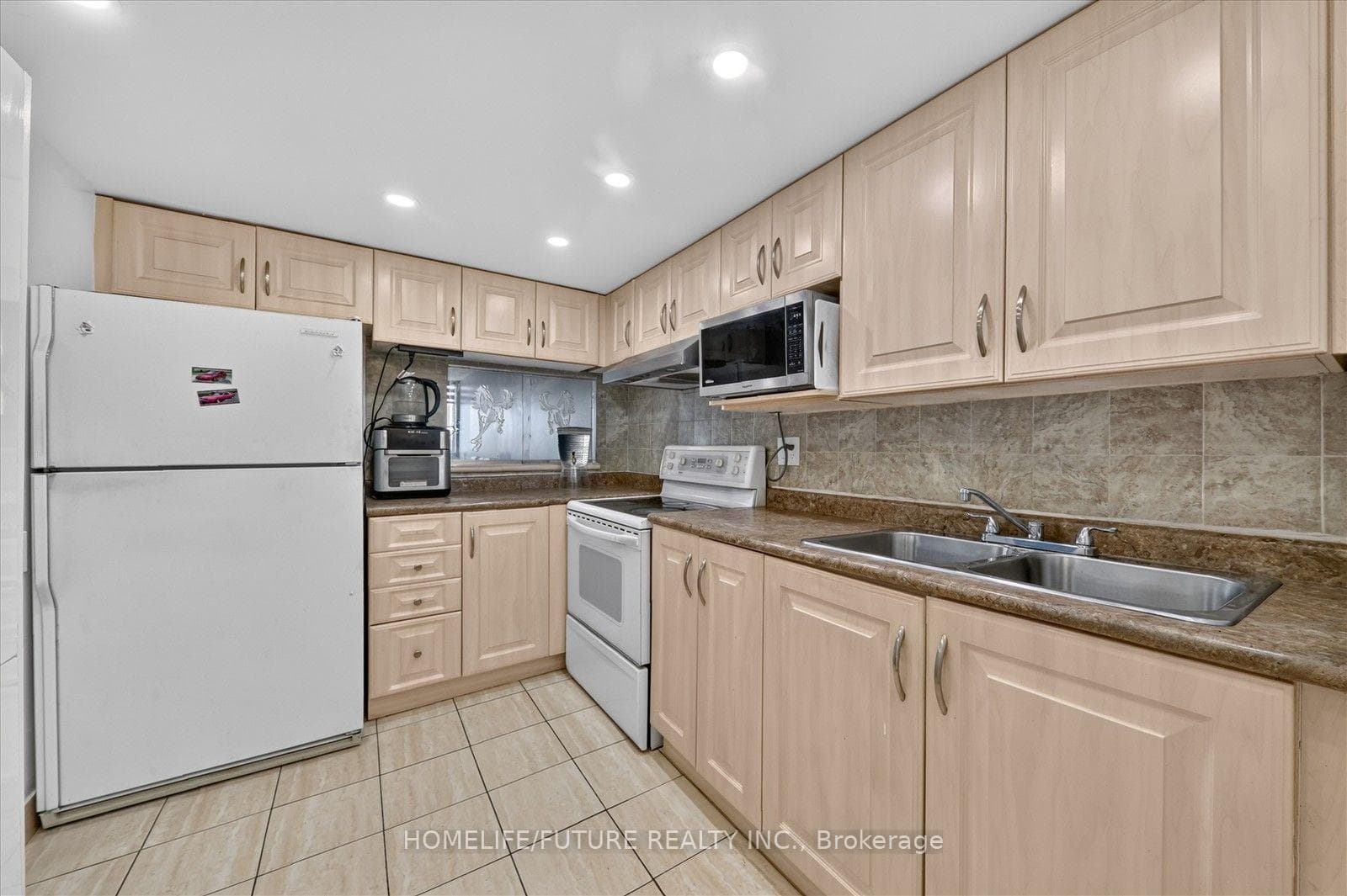 2460 Eglinton Avenue Unit 708 photo 14