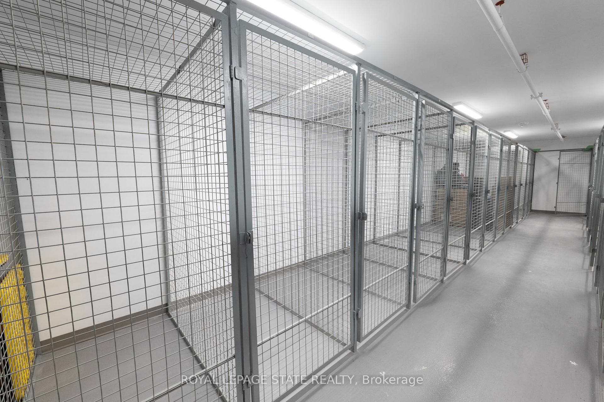 470 Dundas Street Unit 422 photo 15