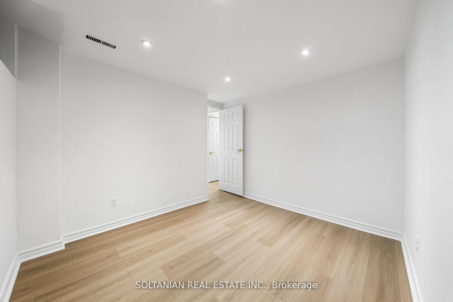 31 Glenelia Avenue photo 33