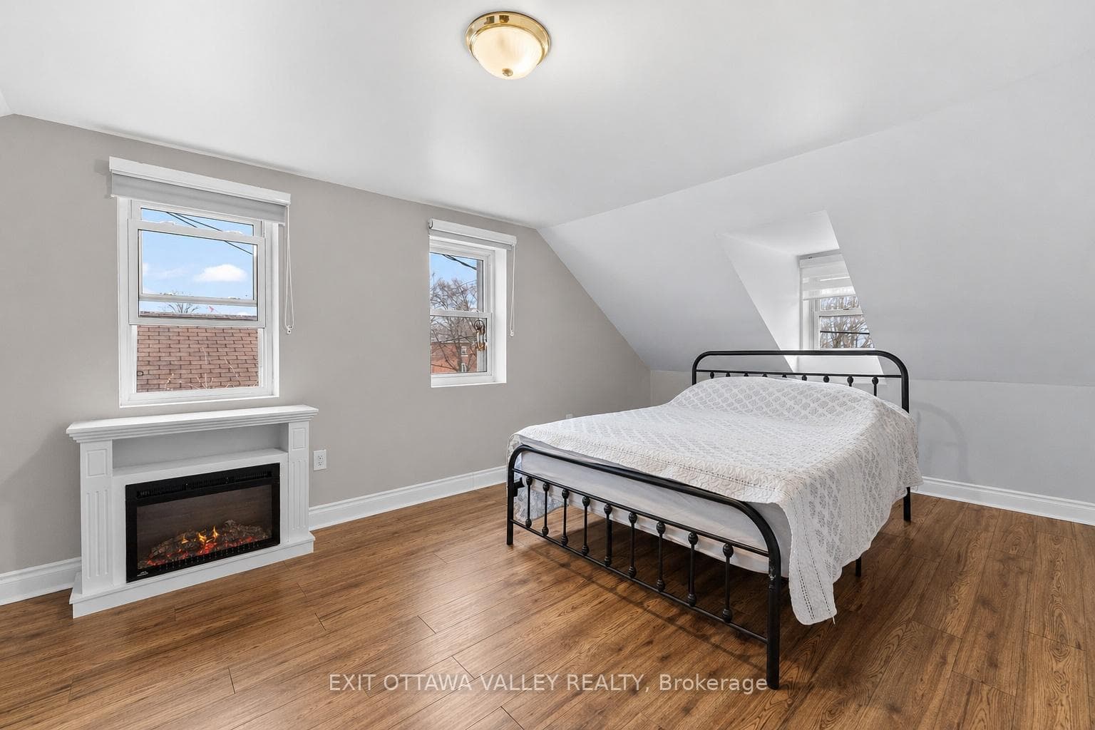 444 Isabella Street photo 12
