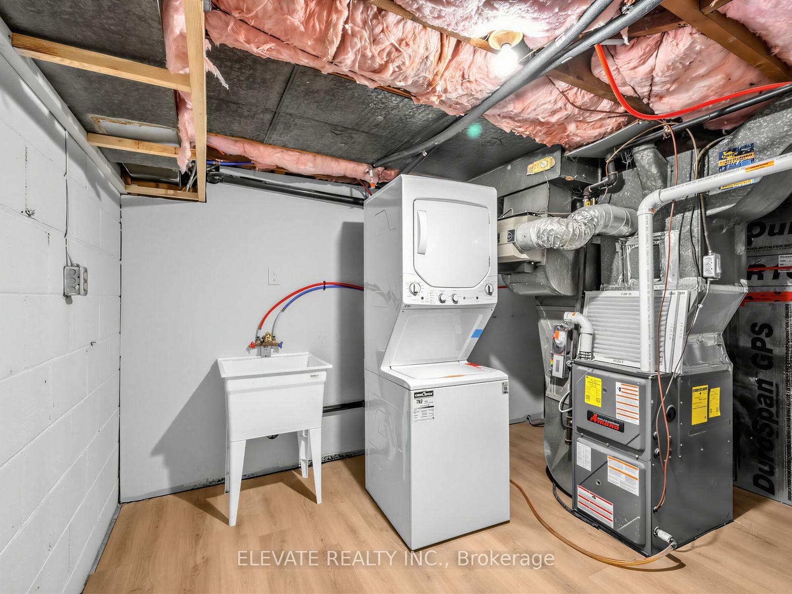 730 Danforth Road photo 31