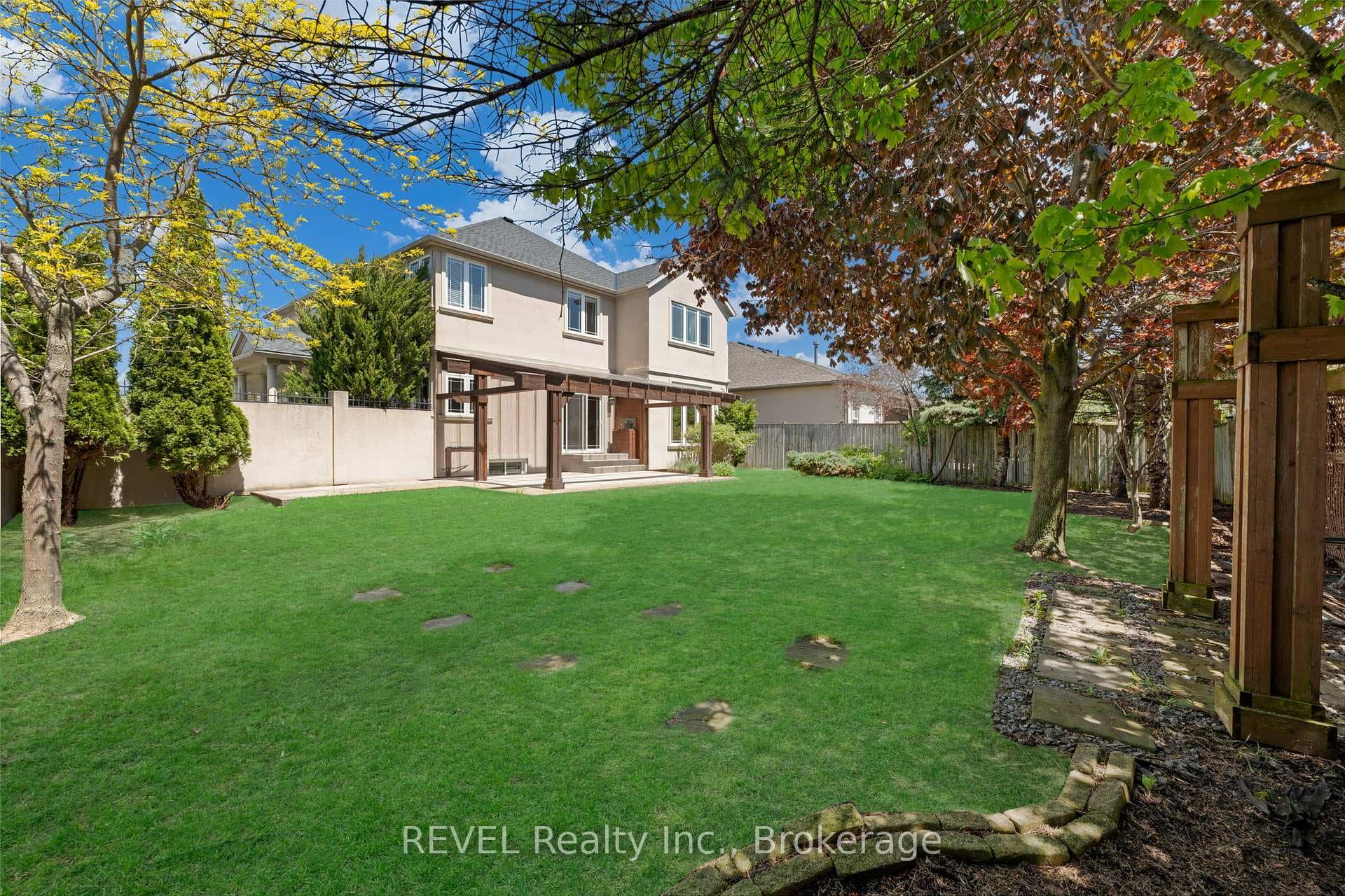 30 MARACAY Way photo 42