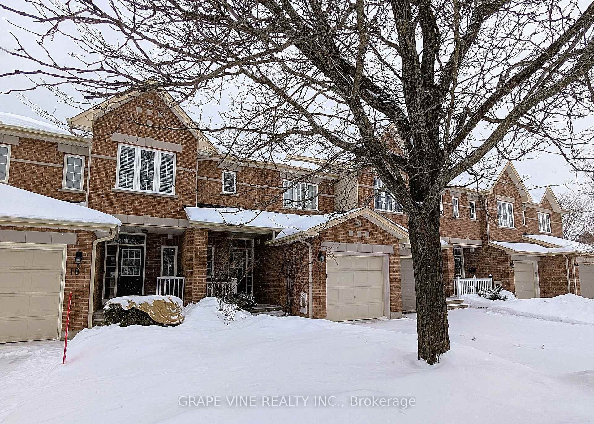 16 Cedar Valley Drive photo 2