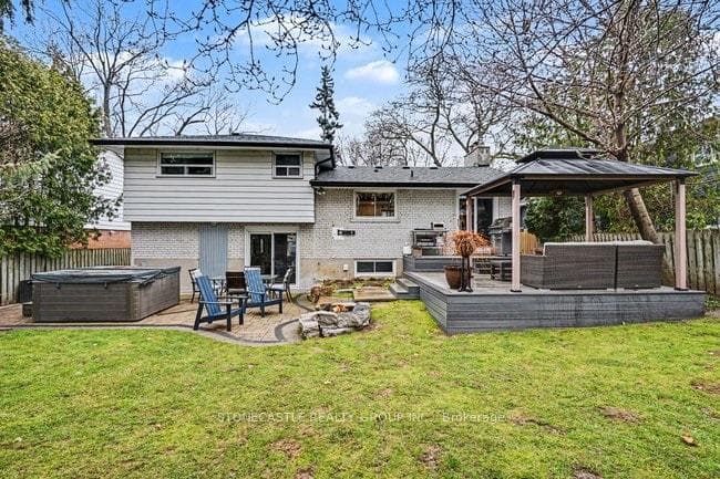 1899 Truscott Drive photo 22