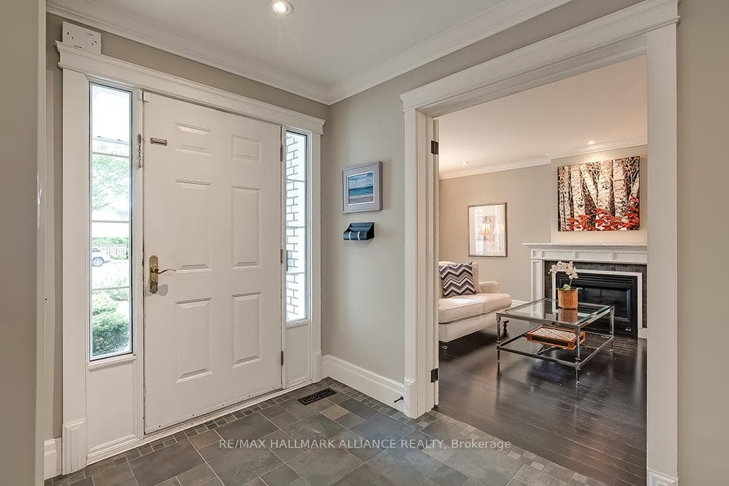 565 Patricia Drive photo 4