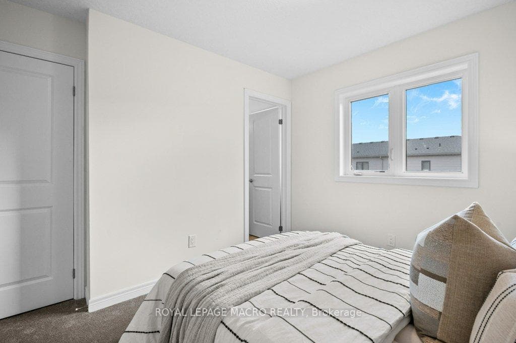 13B Bingham Road photo 17