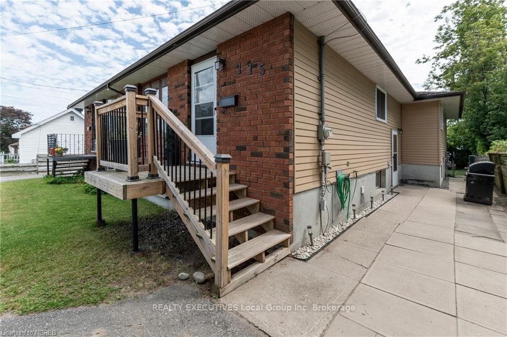 115 HILLCREST Avenue photo 4