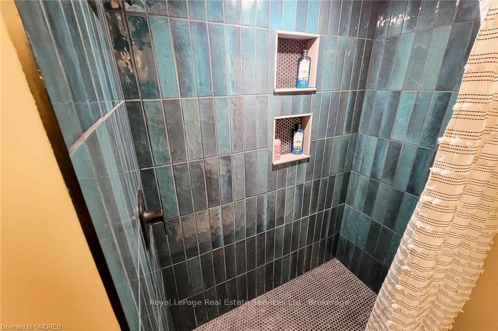 101 GUILDWOOD Drive photo 21