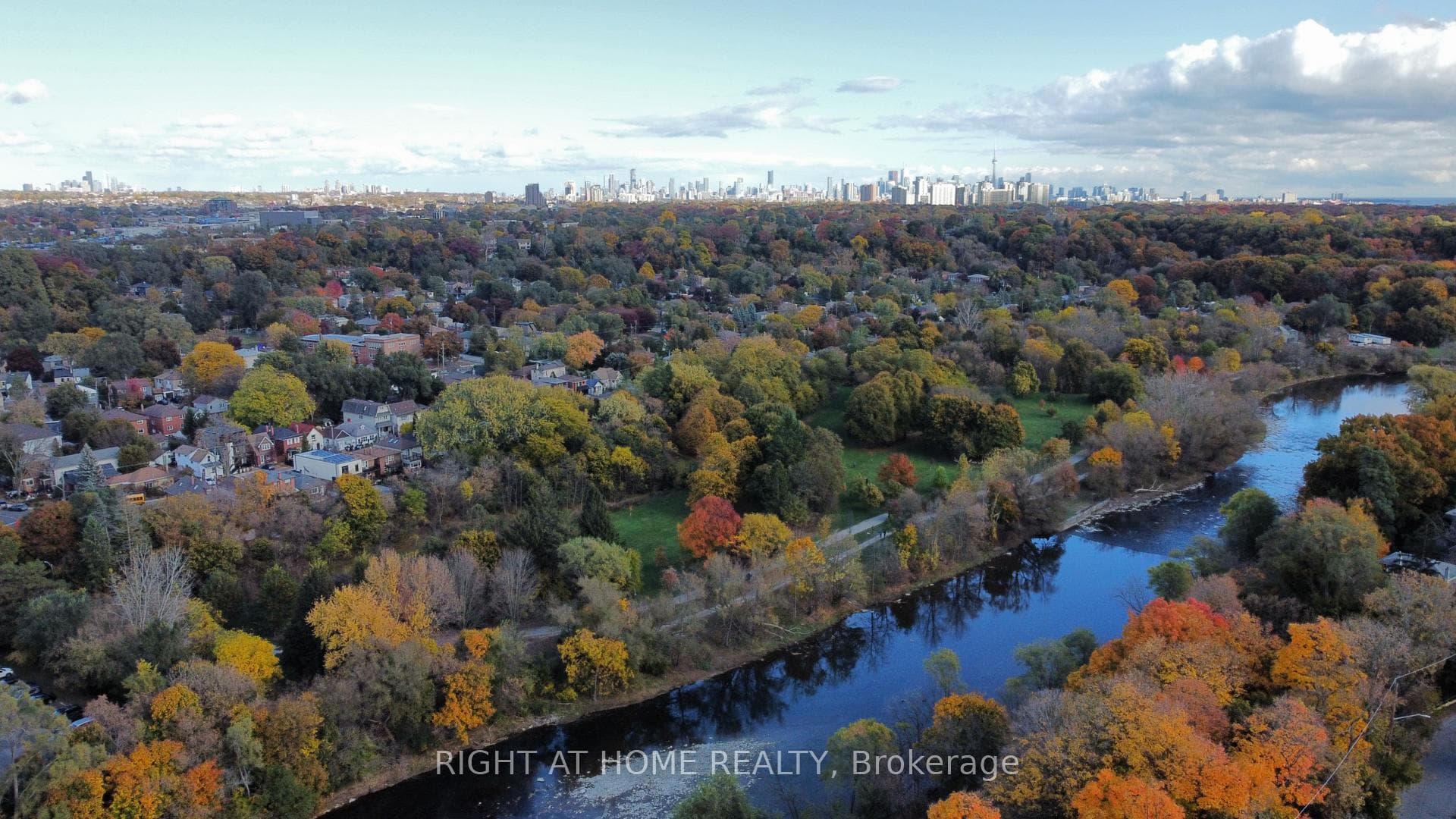 33 Thorndale Avenue photo 48