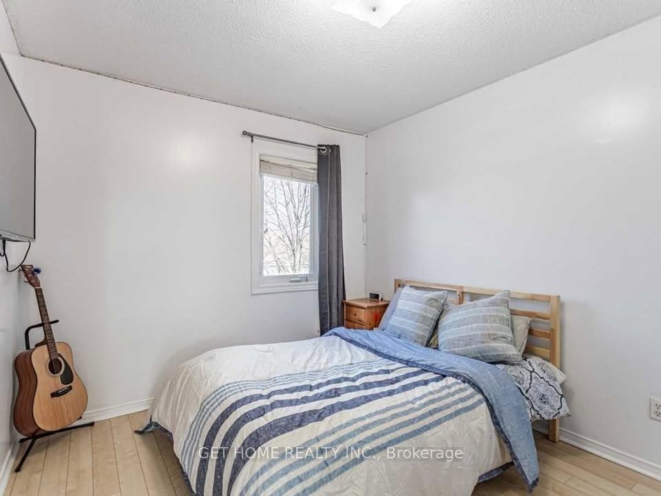 41 Alexis Way photo 10