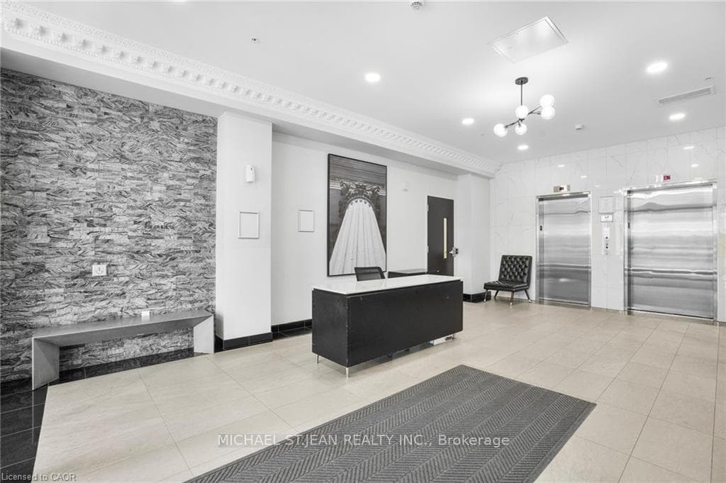 112 King Street Unit 1111 photo 10