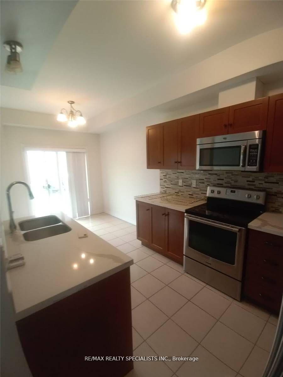 8 Lakelawn Road Unit 62 photo 7