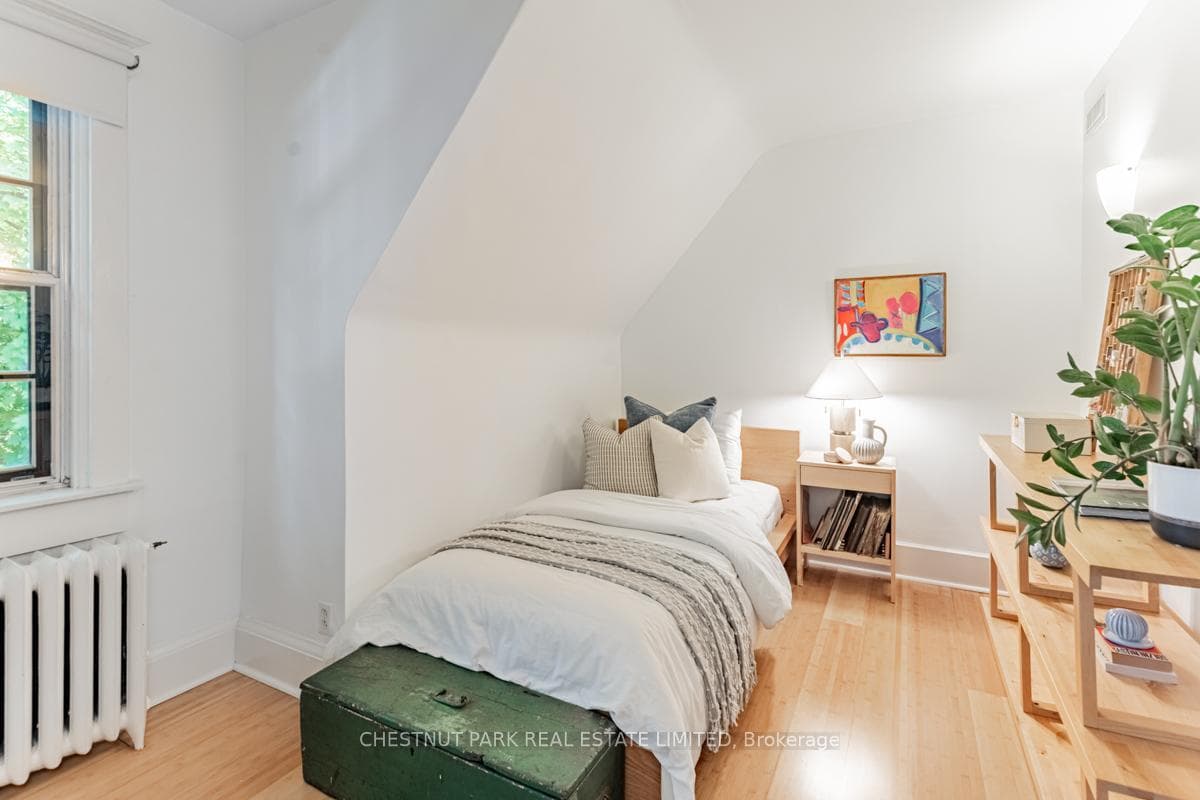 5 Duggan Avenue photo 45