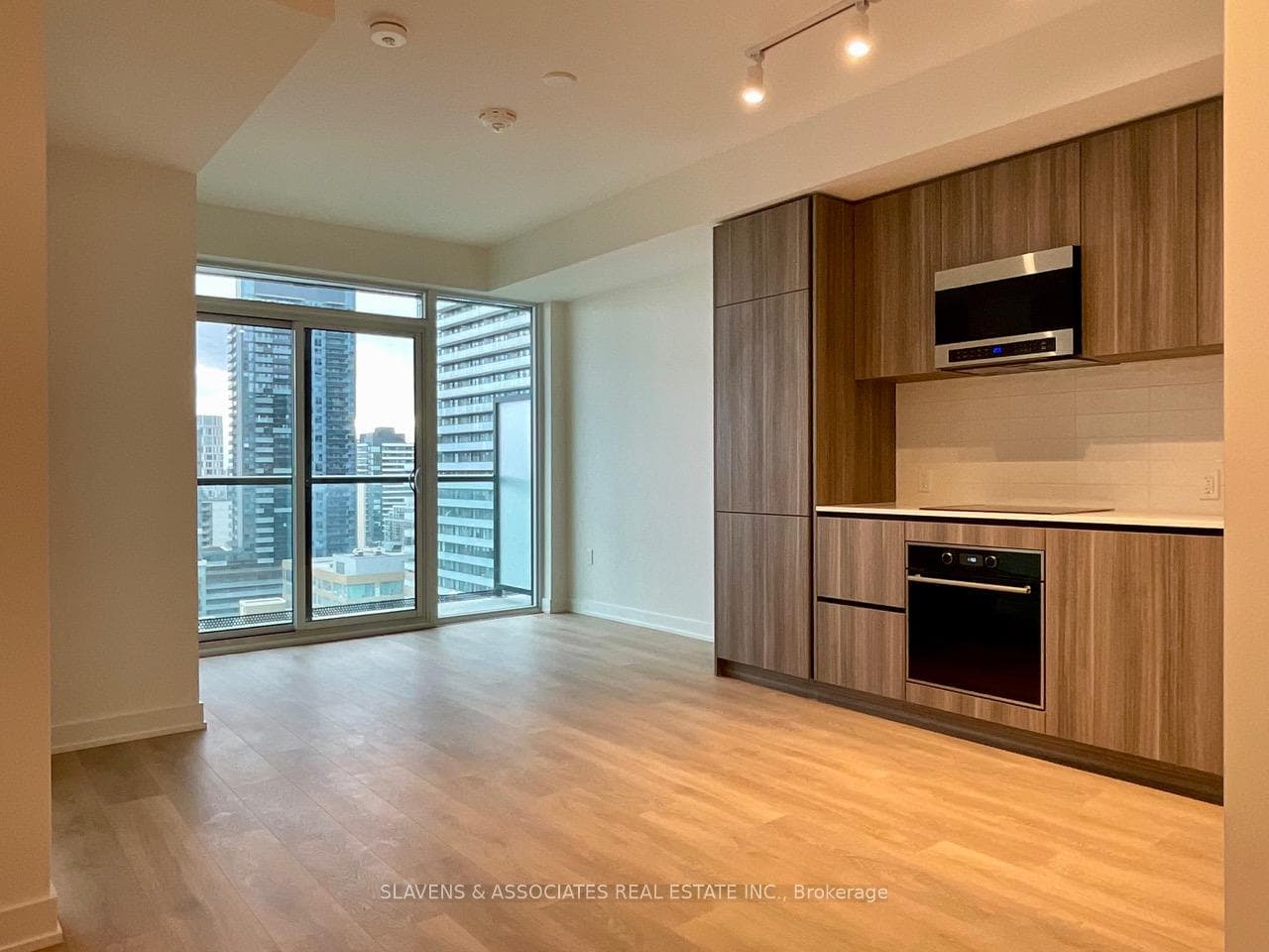 127 Broadway Avenue Unit 1813S photo 4