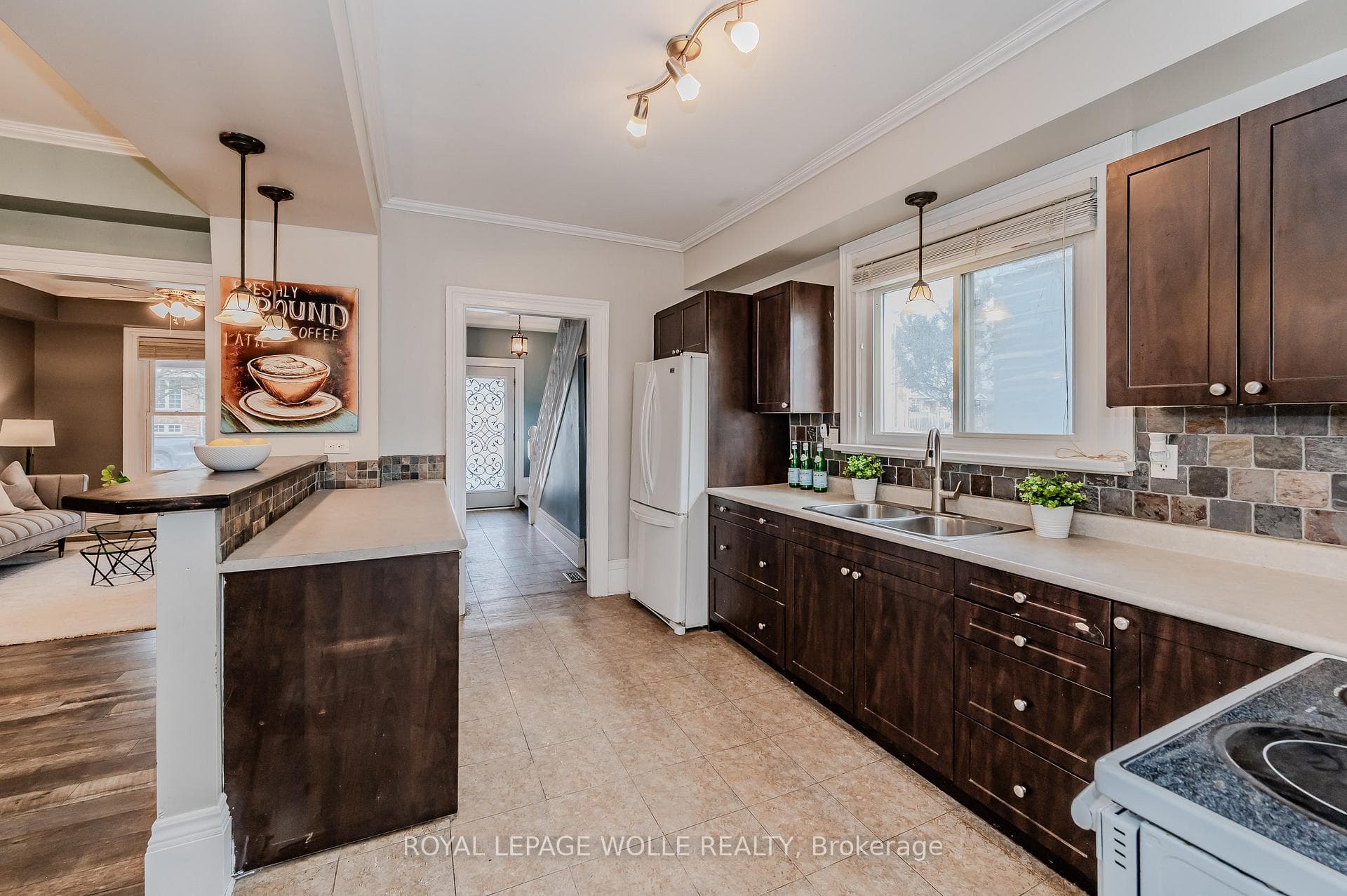 129 Marlborough Street photo 12