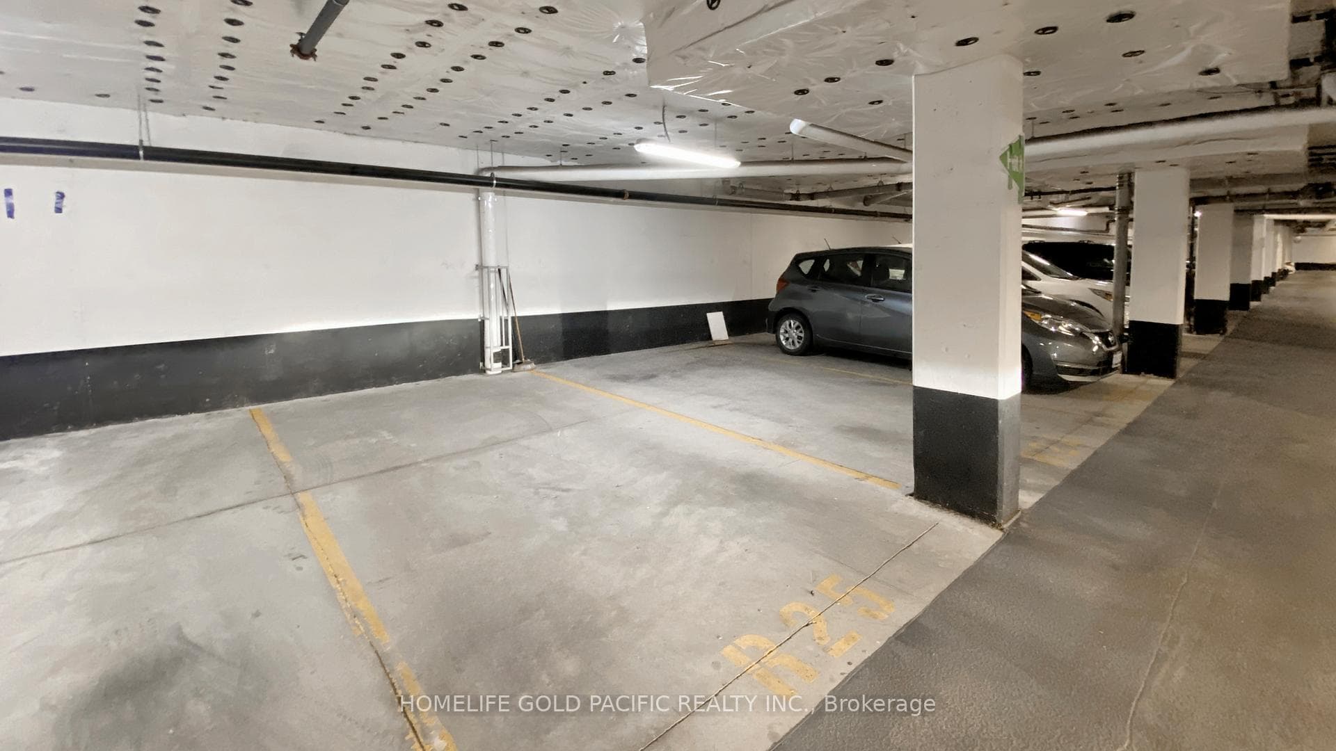 370 Hopewell Avenue Unit 116 photo 35