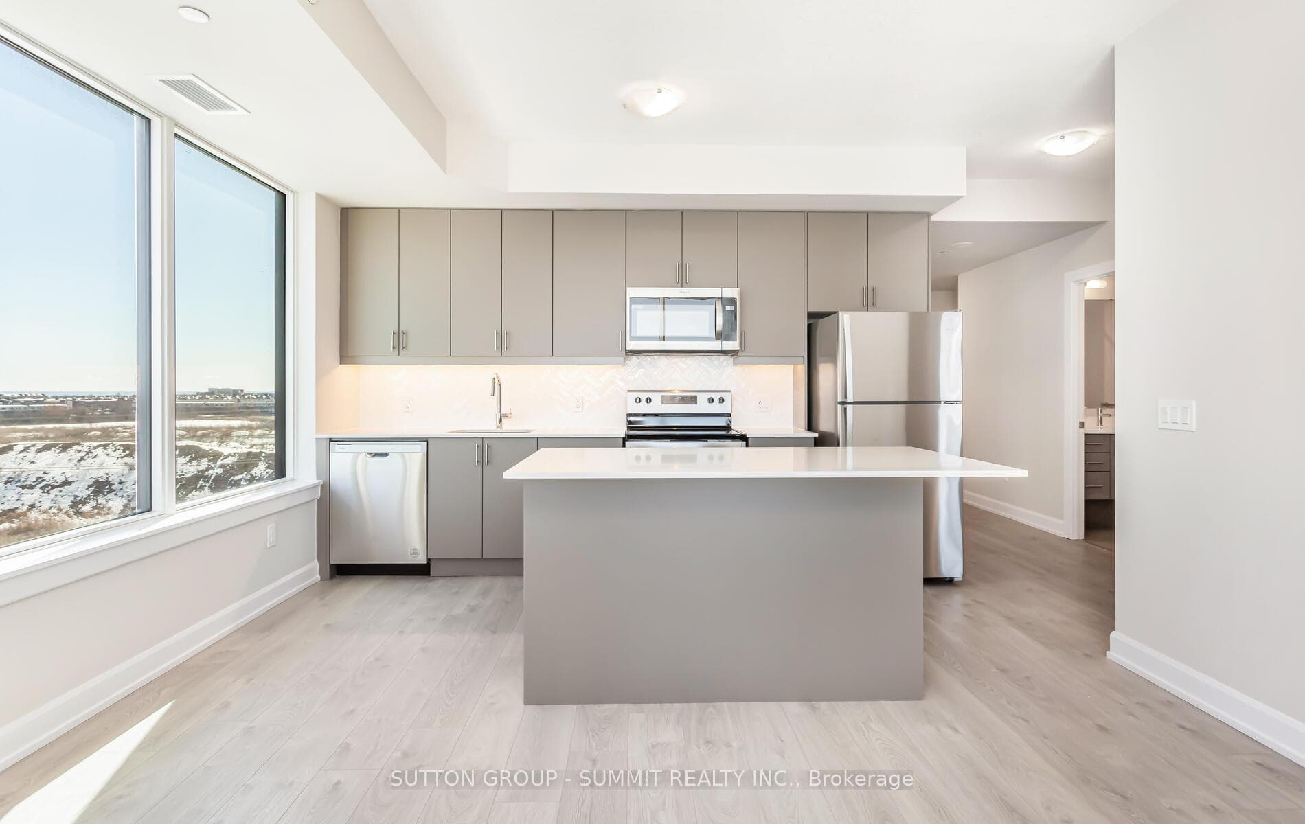 3220 William Coltson Avenue Unit 506 photo 4