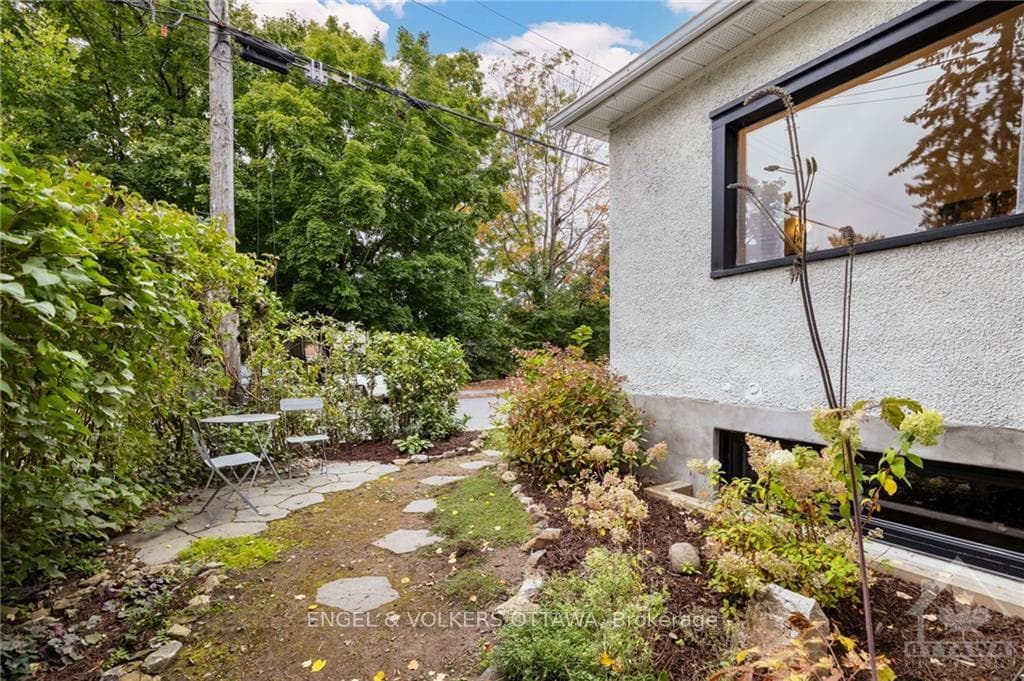 31 NOLAN Avenue photo 2