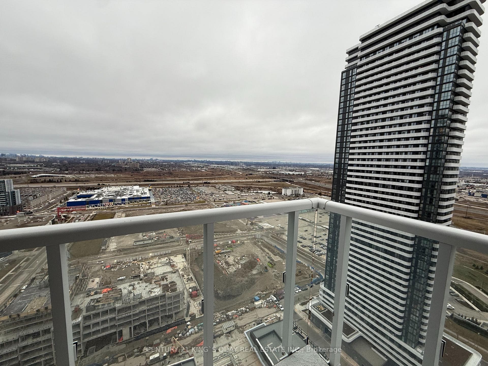 8 Interchange Way Unit 3312 photo 20