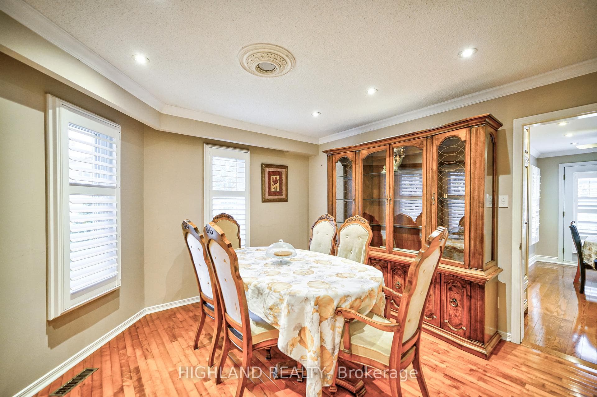 4441 Mayflower Drive Unit Upper photo 8