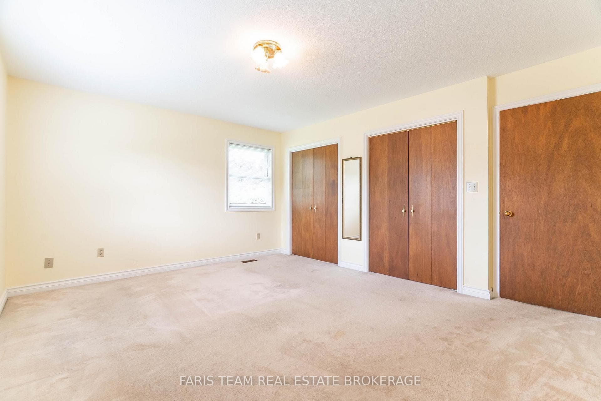 53 Maple Drive photo 21