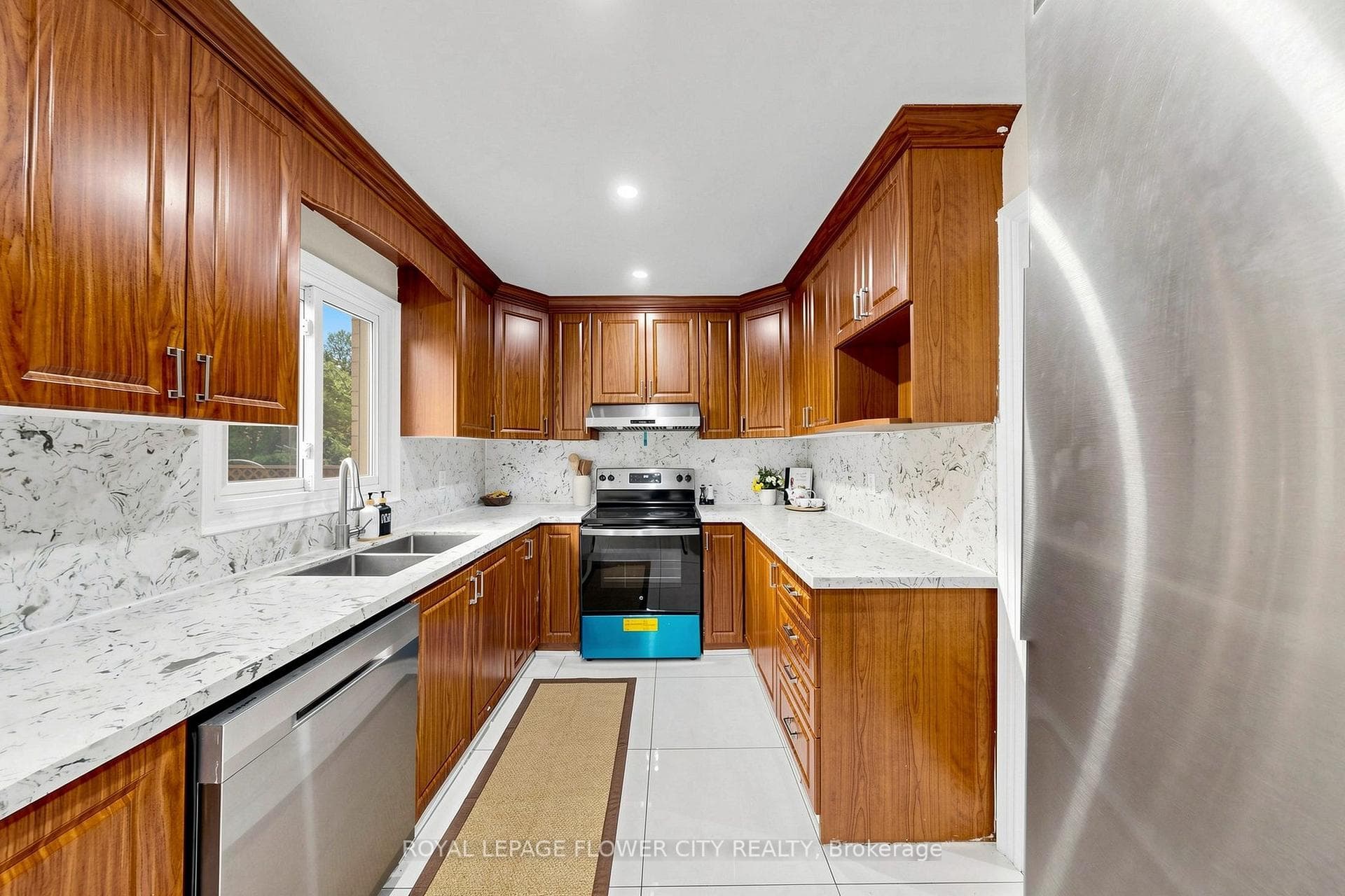 116 Flowertown Avenue photo 18