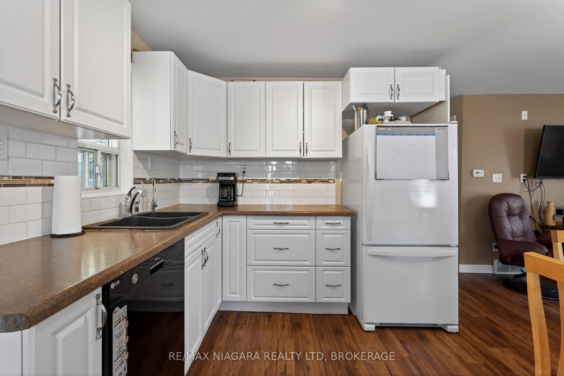 18 1/2 Willow Street photo 8