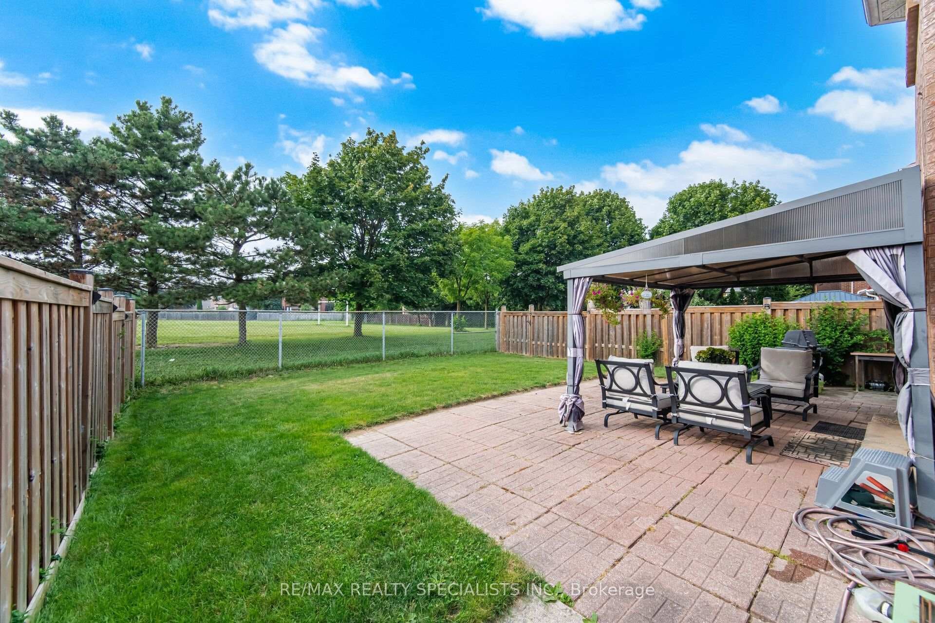 271 Nahani Way photo 31