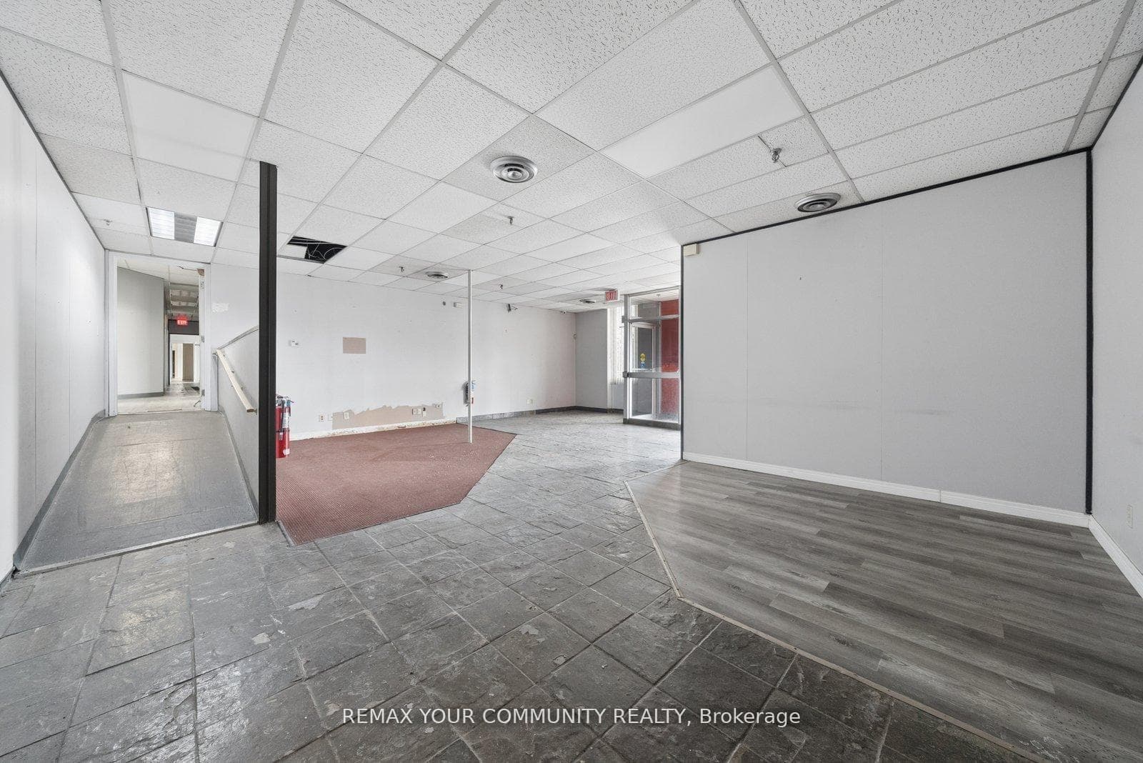 105 Consumers Drive Unit UNITS A-J photo 16