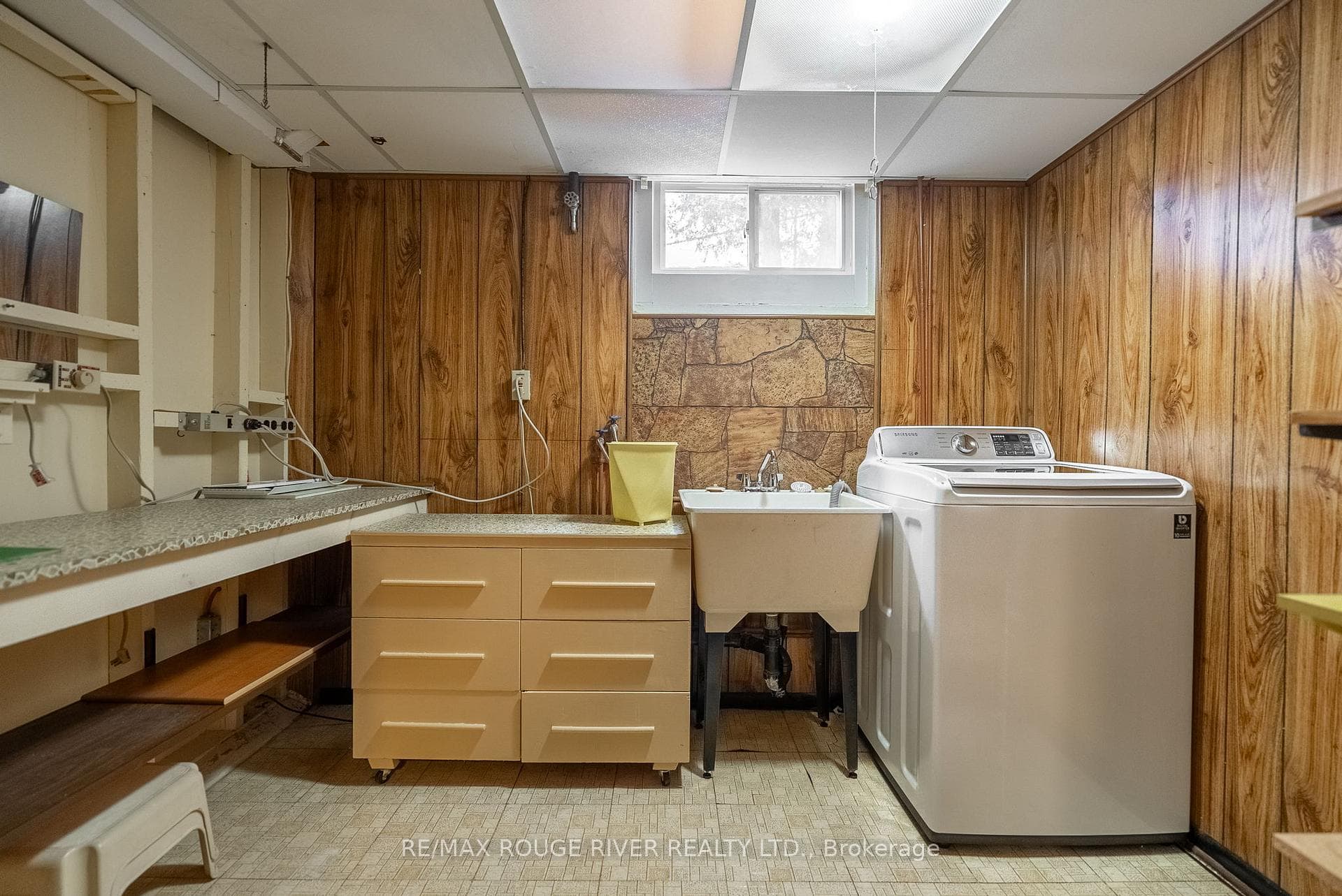 74 Forest Road photo 31