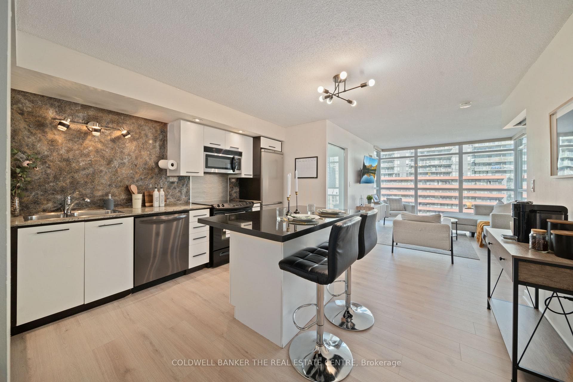 8 Telegram Mews Unit 1207 photo 7