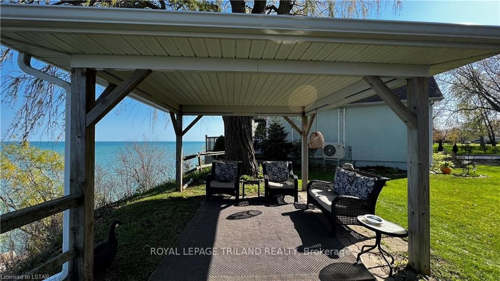 1320 Bluff Line photo 19