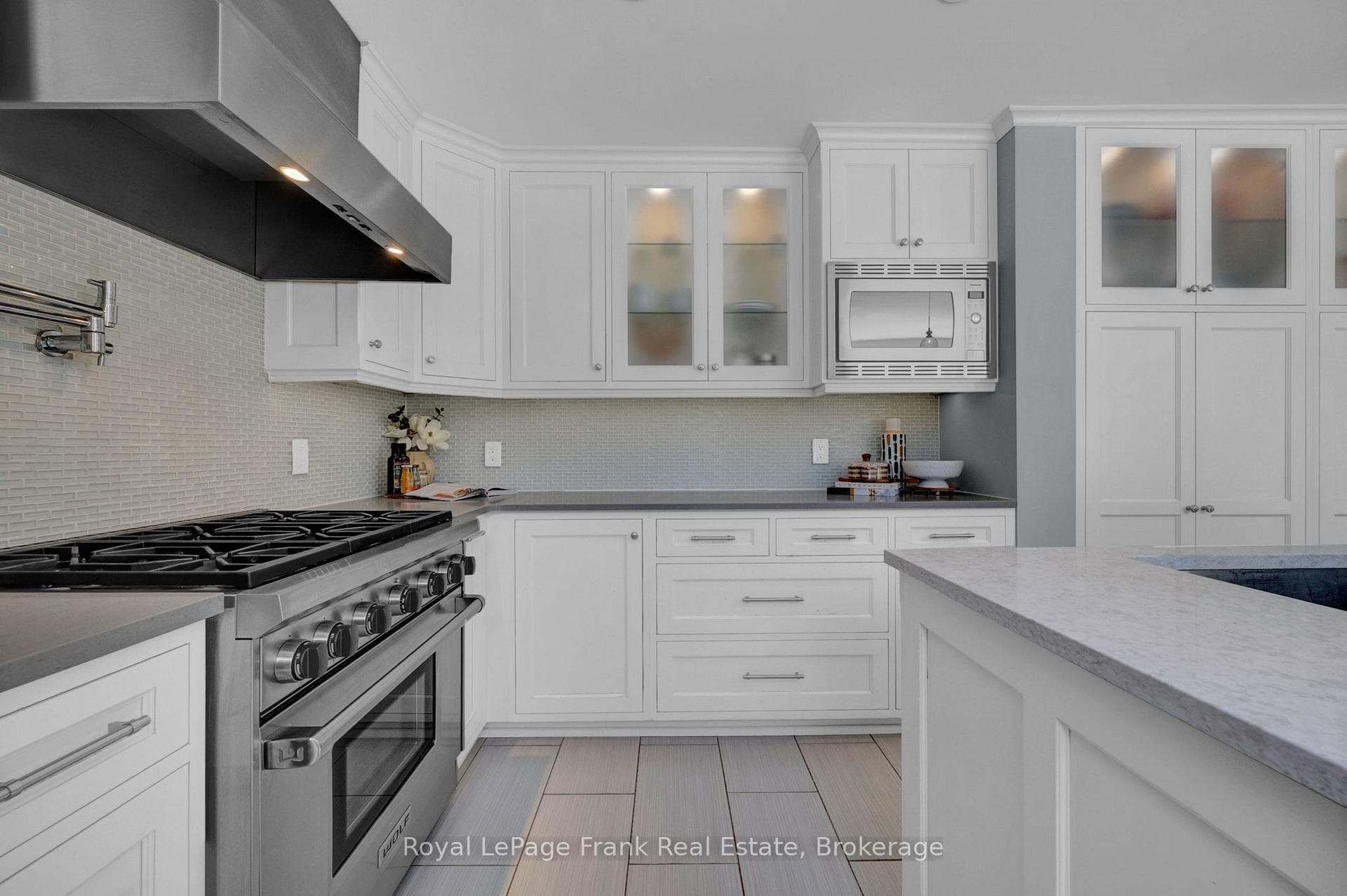 777 Shetland Court photo 34