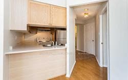 889 Bay Street Unit 1104 photo 13