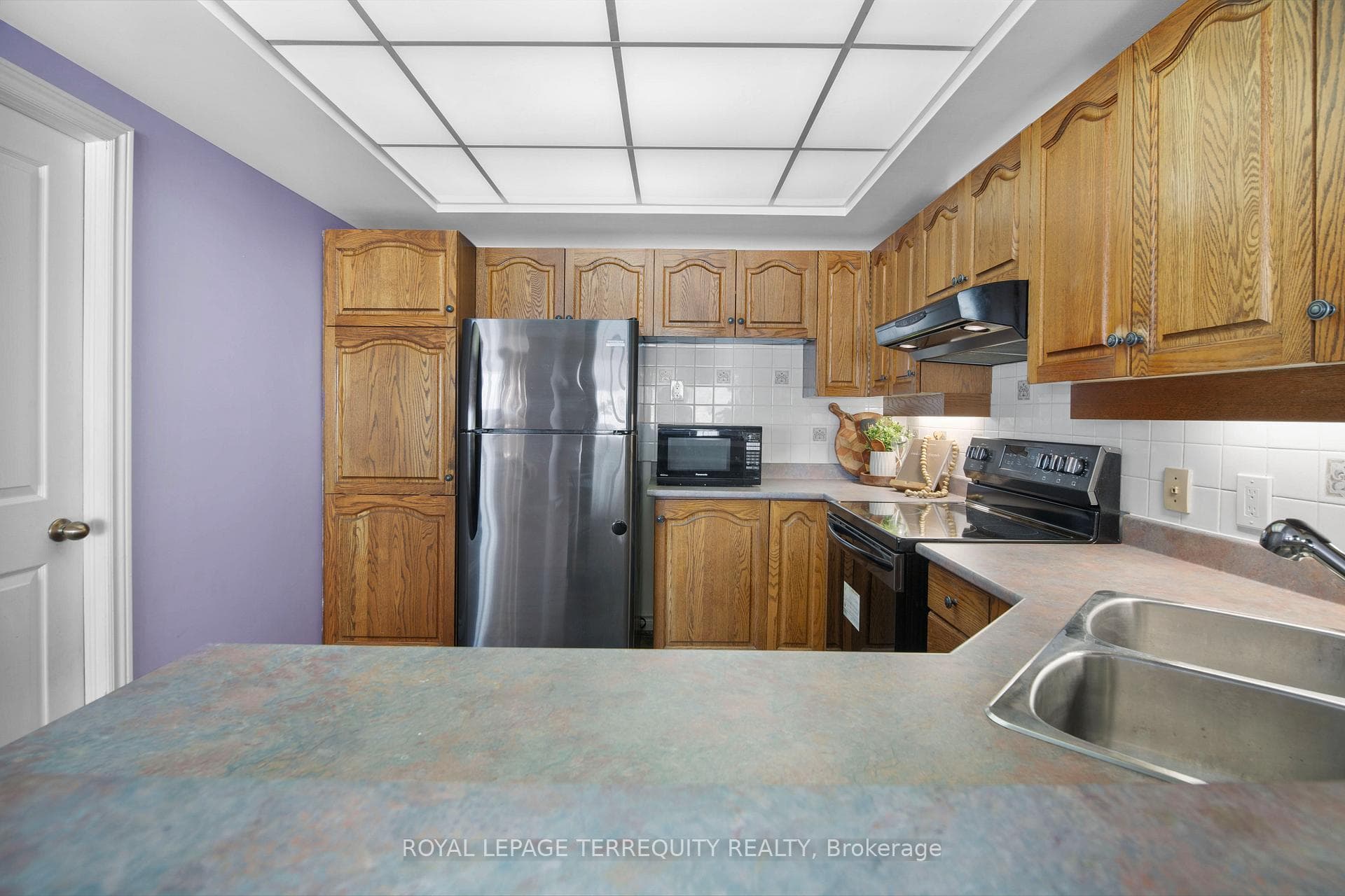 155 Timmins Street Unit 112 photo 18