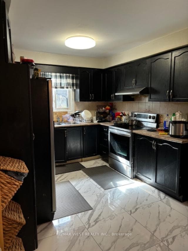 71 Lamp Crescent photo 14