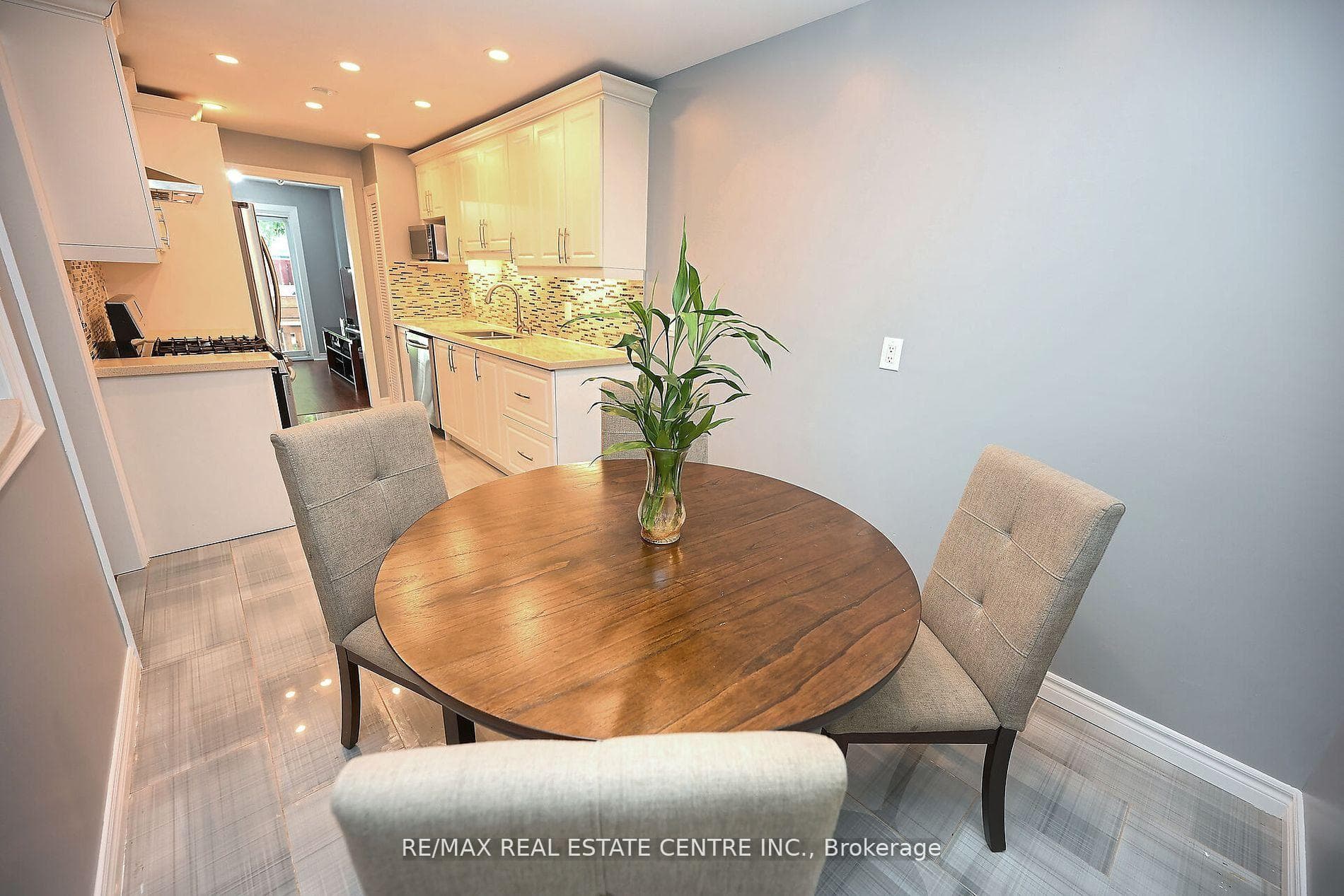 46 Berkshire Square photo 12
