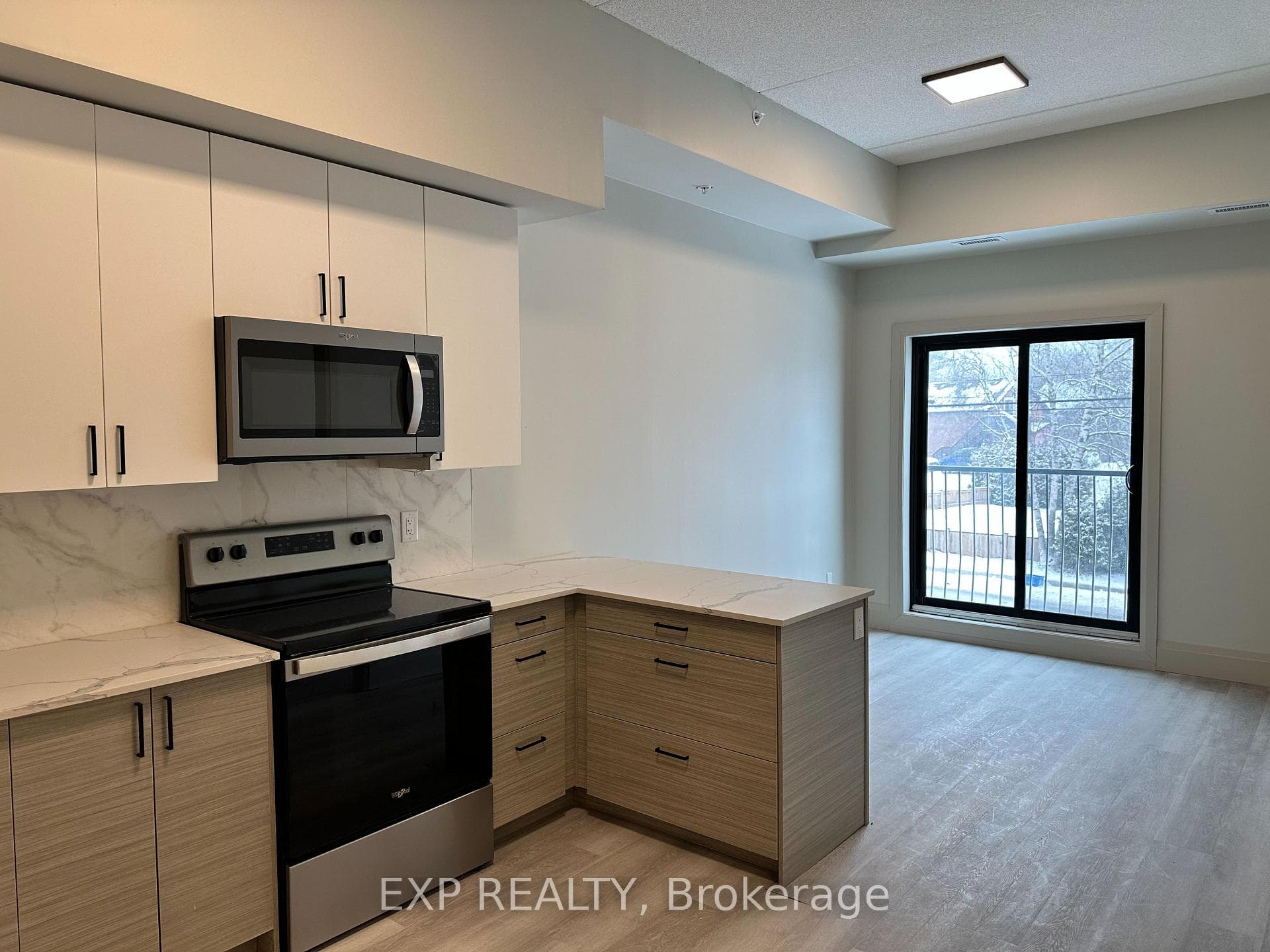 75 Barrie Road Unit 409 photo 4