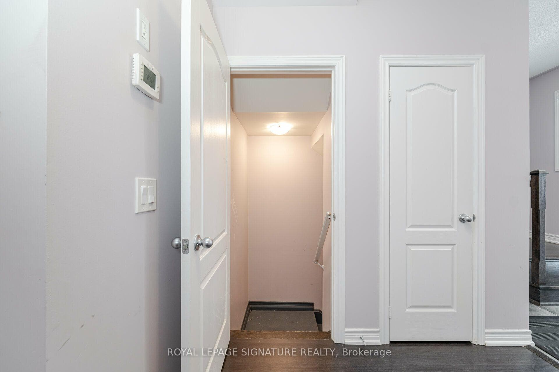 159 Bronson Terrace photo 33