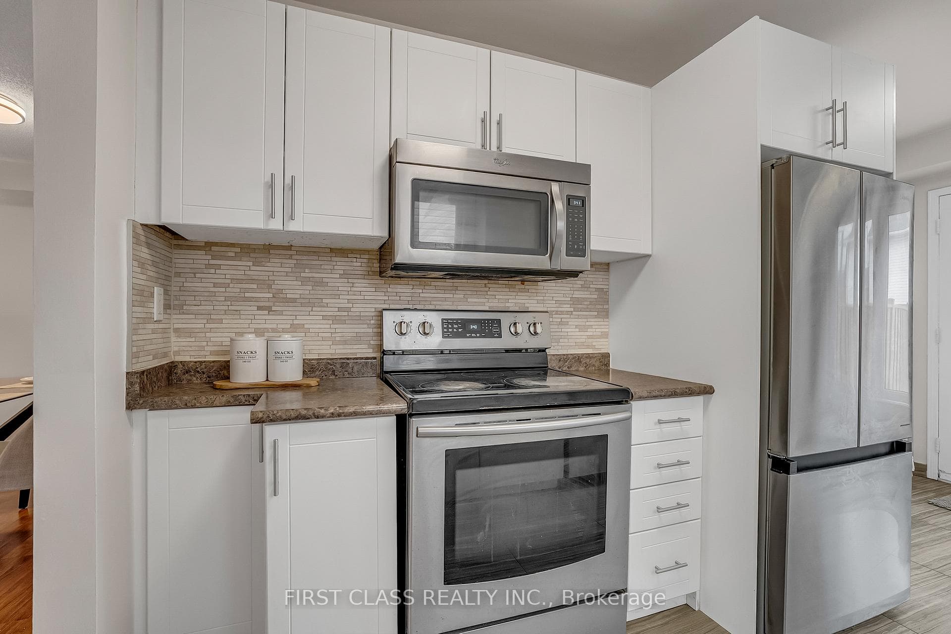1485 Torrington Drive Unit 21 photo 11