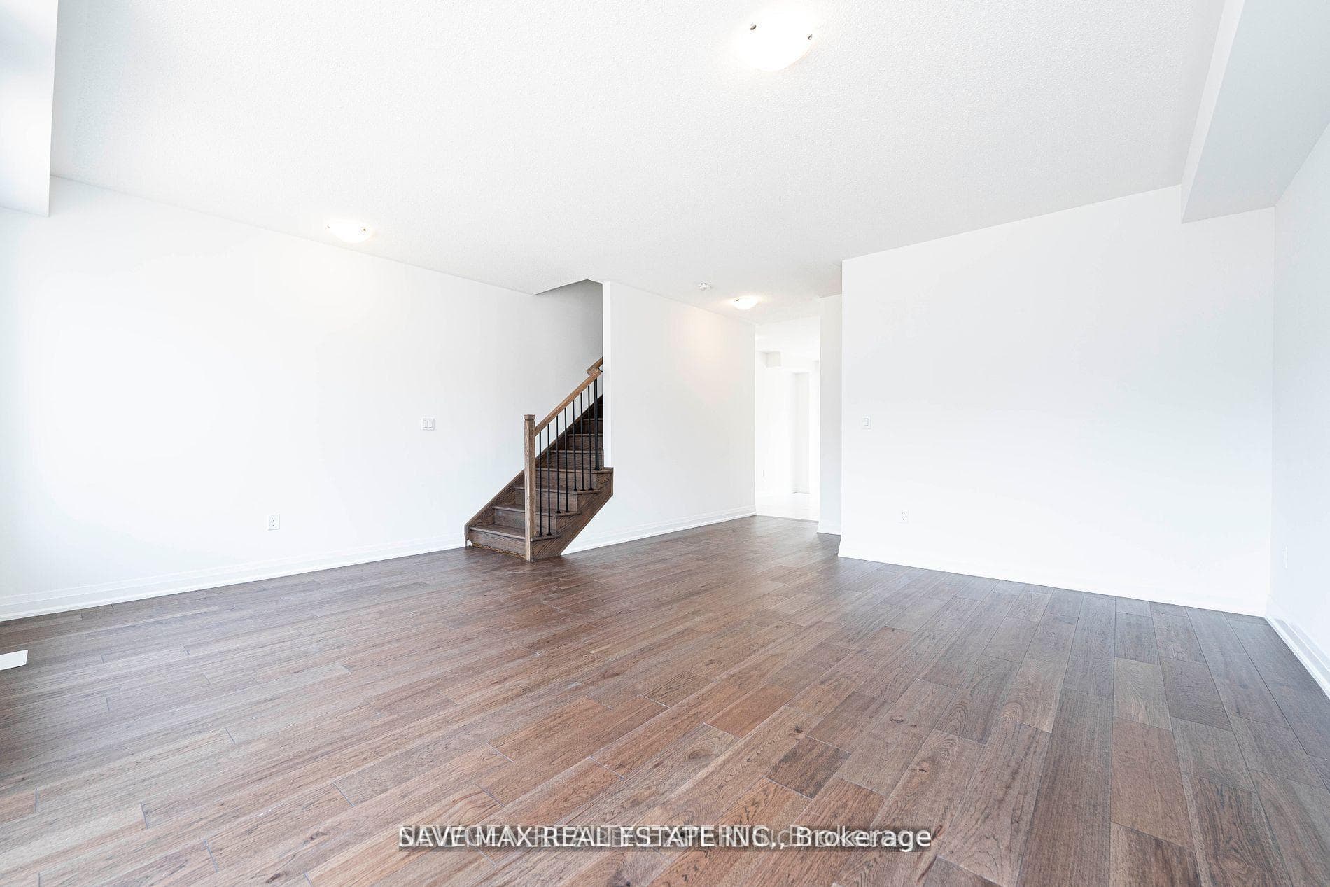 74 Windtree Way photo 9