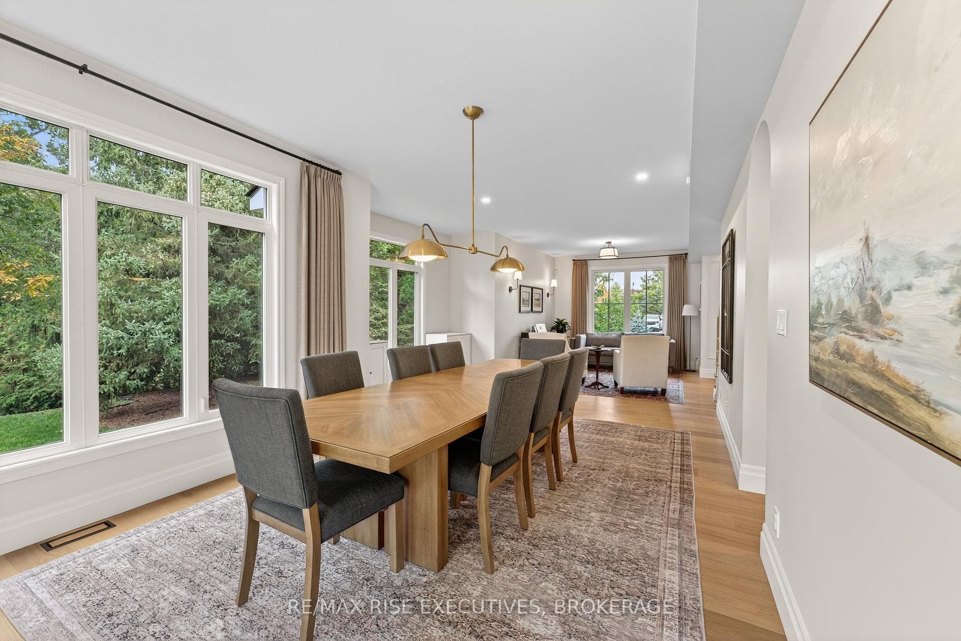 648 Woodland Place photo 9