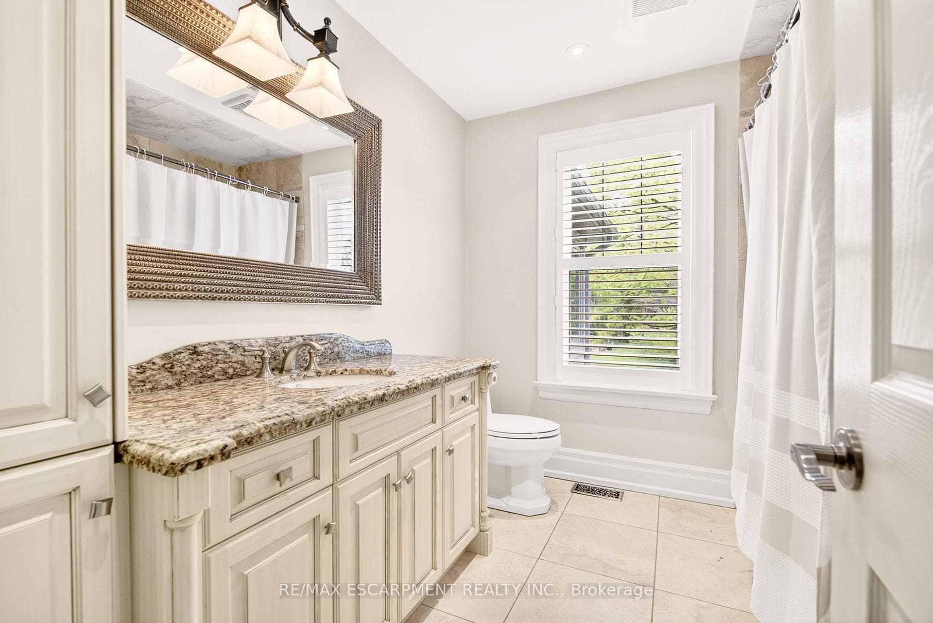 1670 Medad Springs Court photo 17