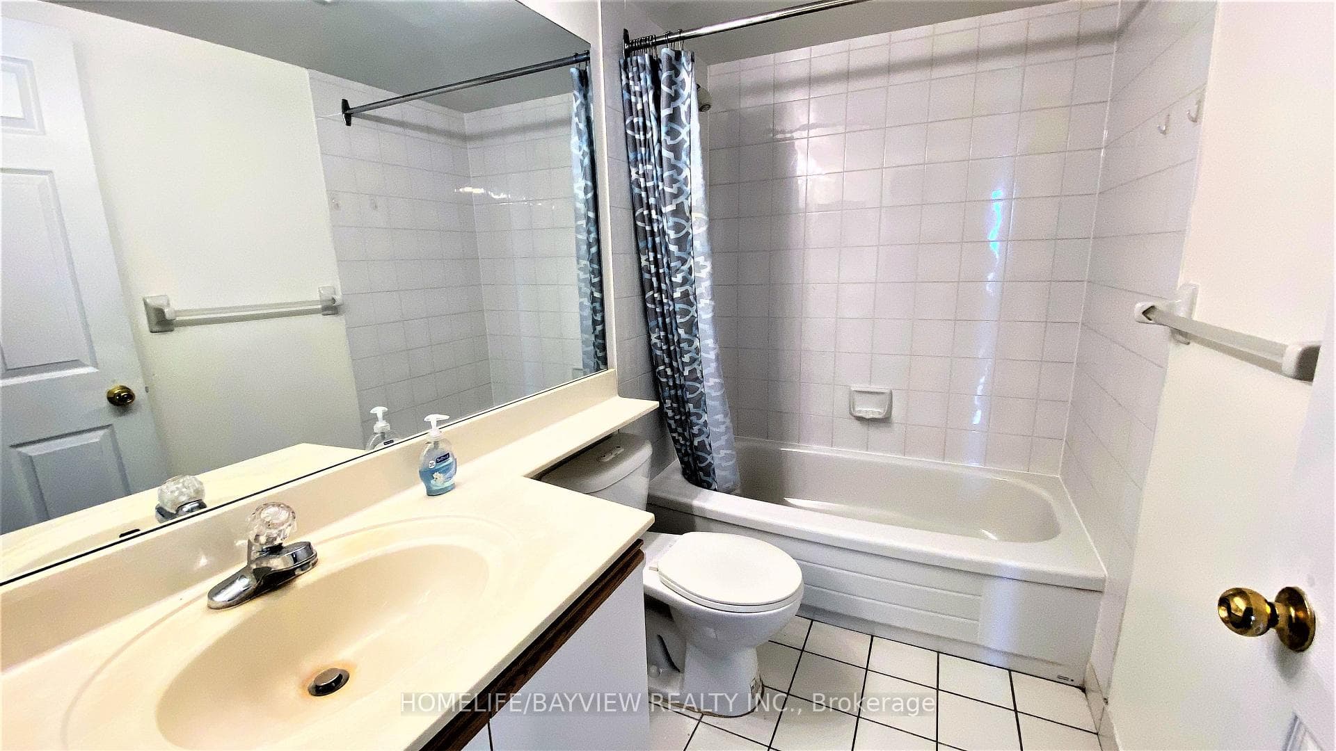 18 Hillcrest Avenue Unit 1708 photo 9