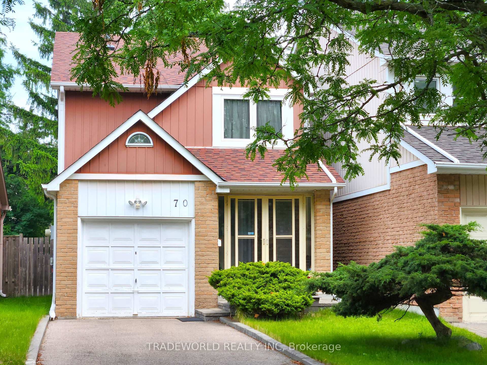 70 Roughfield Crescent photo 1