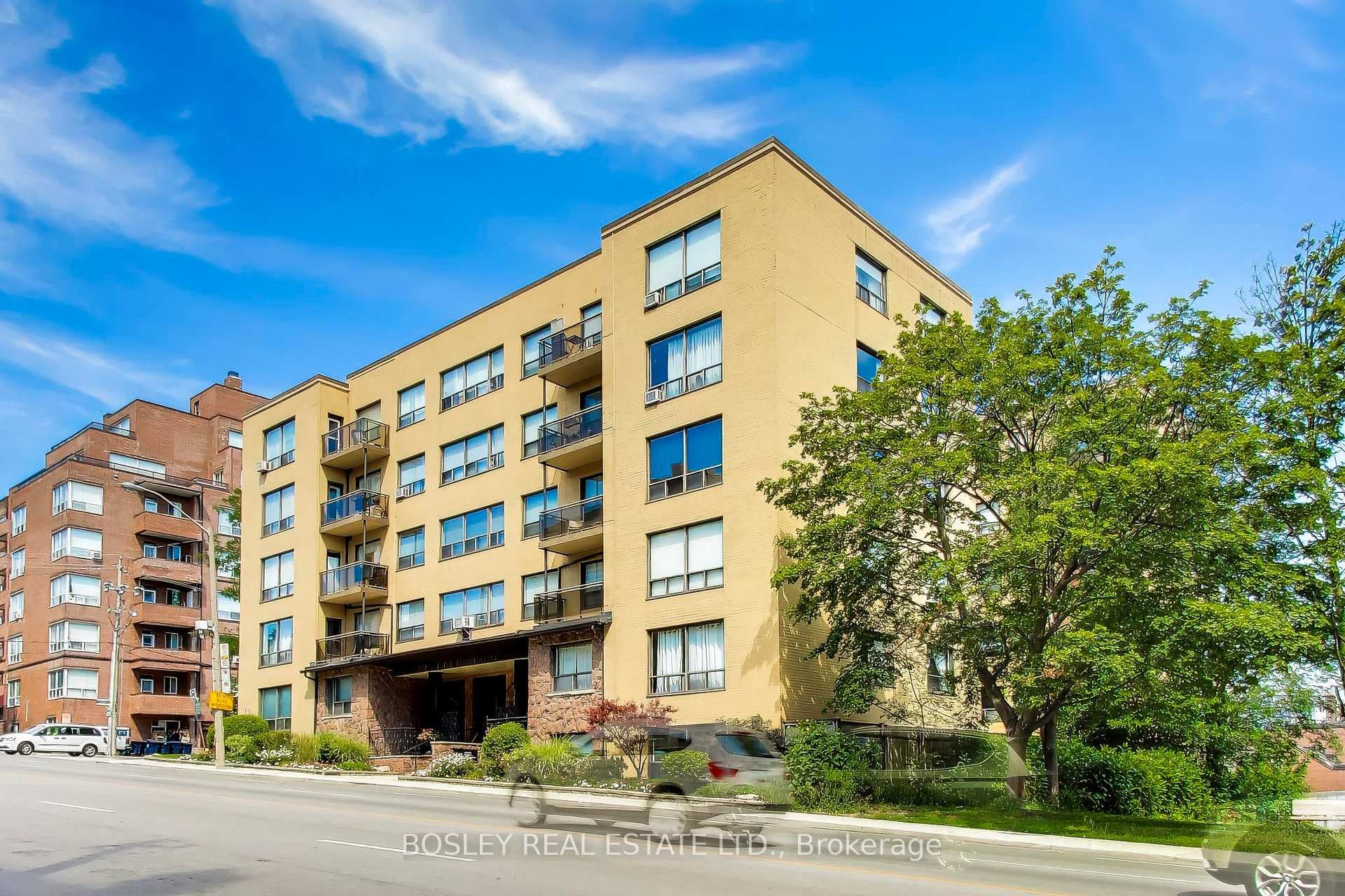 740 Eglinton Avenue Unit 306 photo 2